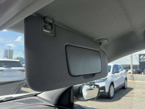 Certified 2023 Chevrolet Equinox LS FWD image 33