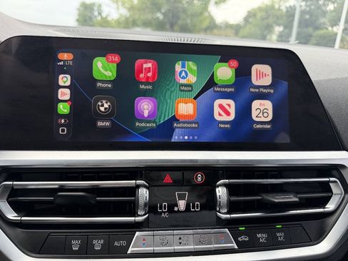 Used 2019 BMW 330i Sedan w/ Convenience Package RWD image 38