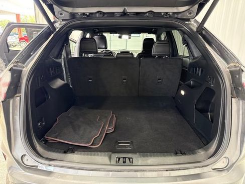 Used 2024 Ford Edge ST-Line w/ Class II Trailer Tow Package AWD/4WD image 19