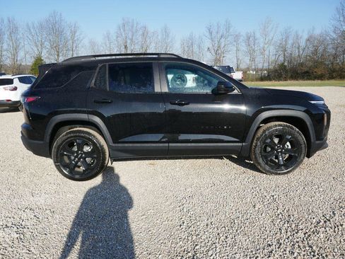 New 2026 Chevrolet Equinox LT image 3