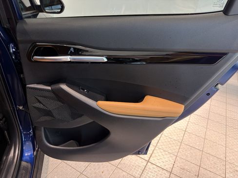 Certified 2025 Kia Seltos EX w/ EX Sunroof Package FWD image 21