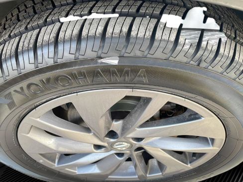 Used 2016 Nissan Rogue SL w/ SL Premium Package image 7