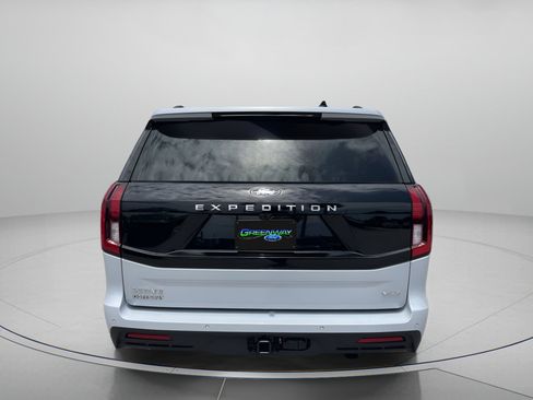 New 2026 Ford Expedition Max Active RWD image 5