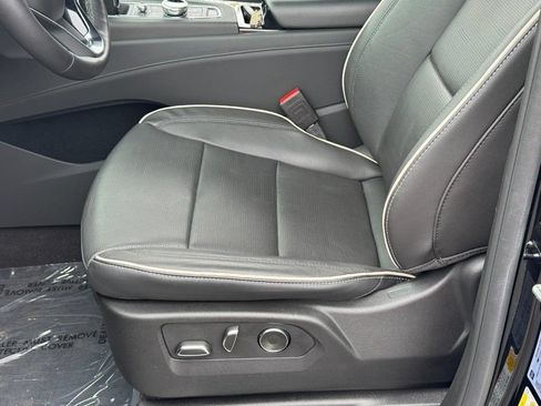 Used 2024 Cadillac Escalade Sport w/ Touring Package AWD/4WD image 21