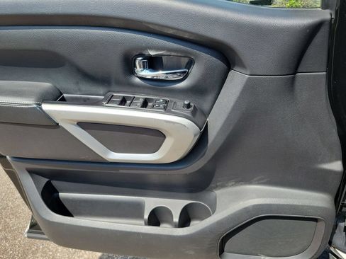 Used 2017 Nissan Titan PRO-4X AWD/4WD image 29