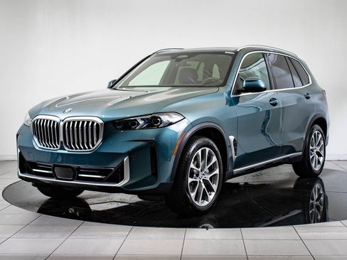 Used 2025 BMW X5 xDrive40i image 2