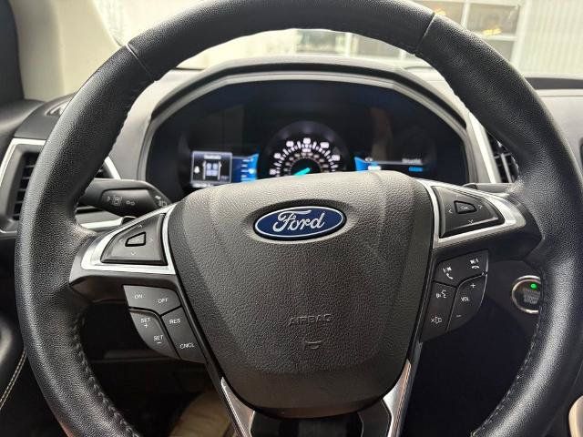 Certified 2023 Ford Edge Titanium w/ Class II Trailer Tow Package AWD/4WD image 22