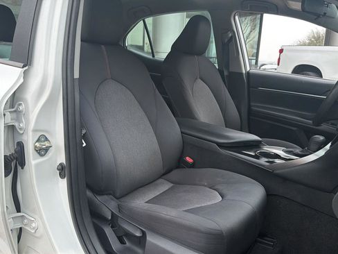 Used 2020 Toyota Camry LE w/ Carpet Mat Package image 14