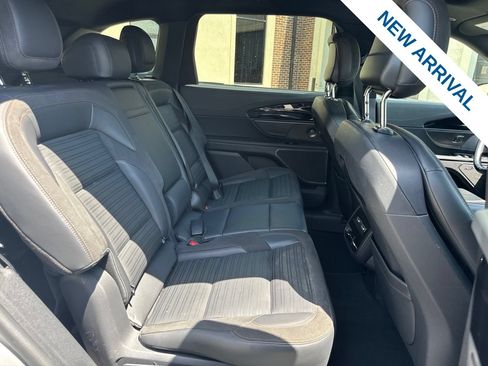 Used 2024 Lincoln Nautilus Reserve w/ Equipment Group 202A AWD/4WD image 11