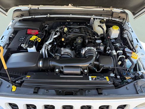 Used 2023 Jeep Gladiator Overland image 34