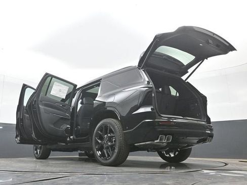 New 2026 Chevrolet Traverse RS FWD image 59