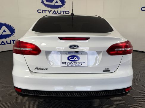 Used 2018 Ford Focus SE image 5