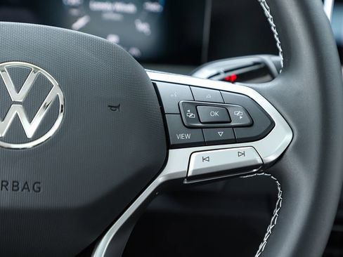 New 2026 Volkswagen Tiguan SE image 61