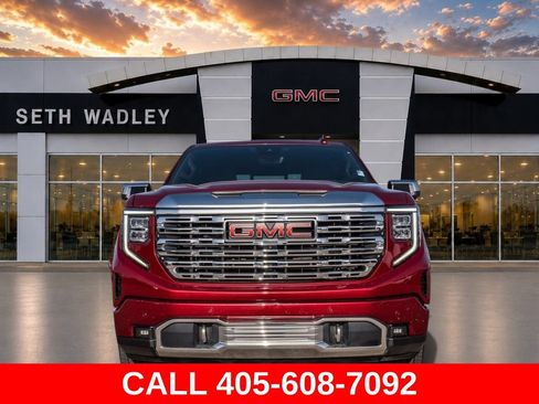 Used 2023 GMC Sierra 1500 Denali w/ Denali Reserve Package AWD/4WD image 2