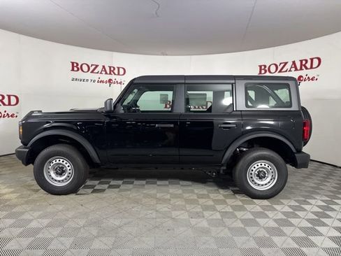 New 2025 Ford Bronco 4-Door image 4