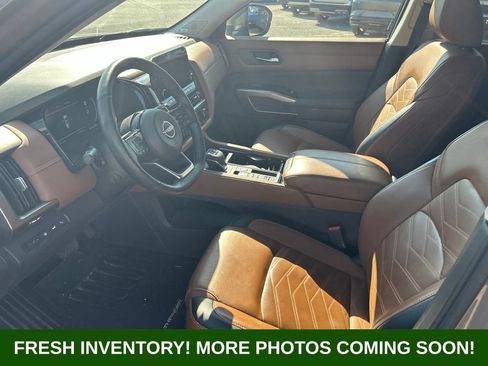 Used 2024 Nissan Pathfinder Platinum w/ Cargo Package FWD image 8