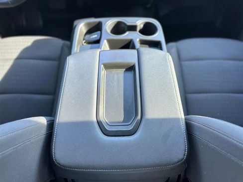 Used 2024 Chevrolet Silverado 2500 Custom w/ Custom Value Package image 22