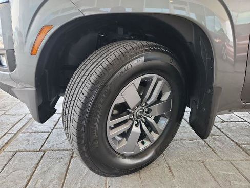 Certified 2025 Nissan Frontier SV w/ SV Convenience Package RWD image 30