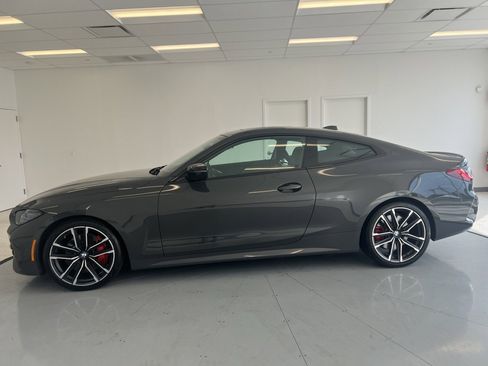 Used 2022 BMW M440i Coupe image 4