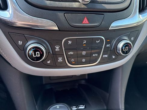 Used 2021 Chevrolet Equinox Premier AWD/4WD image 6