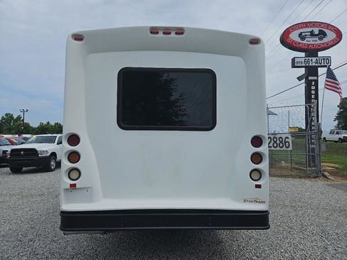 Used 2015 Chevrolet Express 3500 w/ Shuttle Bus Package RWD image 6