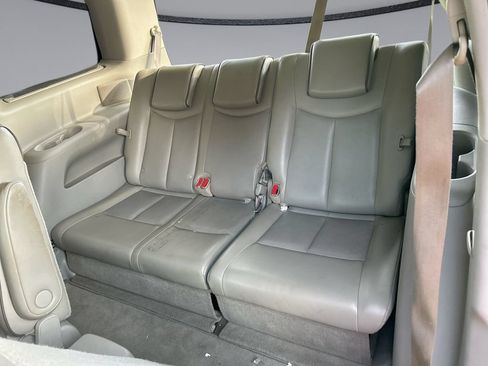 Used 2012 Nissan Quest LE w/ Value Cargo Pkg FWD image 32