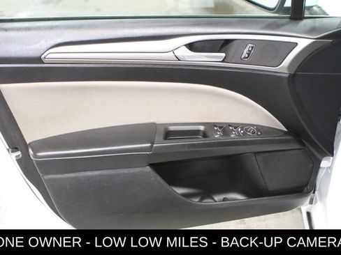 Used 2018 Ford Fusion S FWD image 11