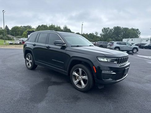 Used 2022 Jeep Grand Cherokee Limited AWD/4WD image 4