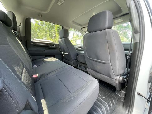 Used 2024 Chevrolet Silverado 2500 LT AWD/4WD image 48