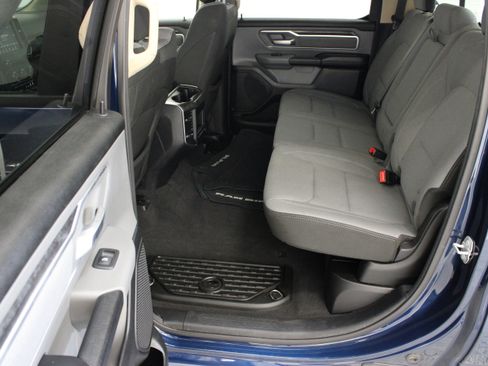 Used 2019 RAM 1500 Big Horn AWD/4WD image 30