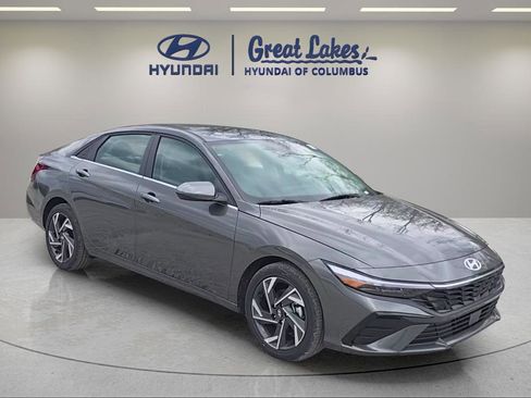 New 2026 Hyundai Elantra Limited FWD image 7