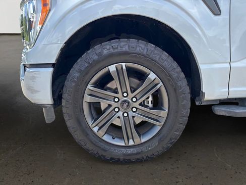 Used 2021 Ford F150 XLT w/ Equipment Group 302A High AWD/4WD image 10
