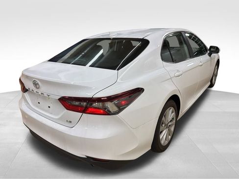 Used 2024 Toyota Camry LE image 4