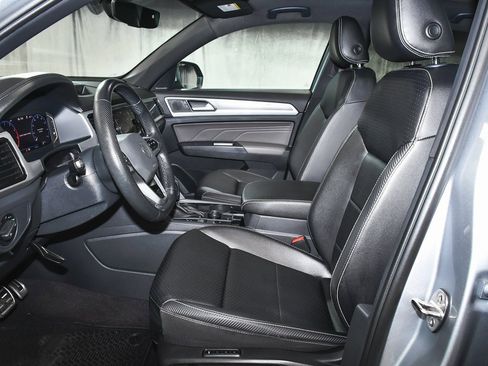 Used 2021 Volkswagen Atlas Cross Sport SEL R-Line image 44