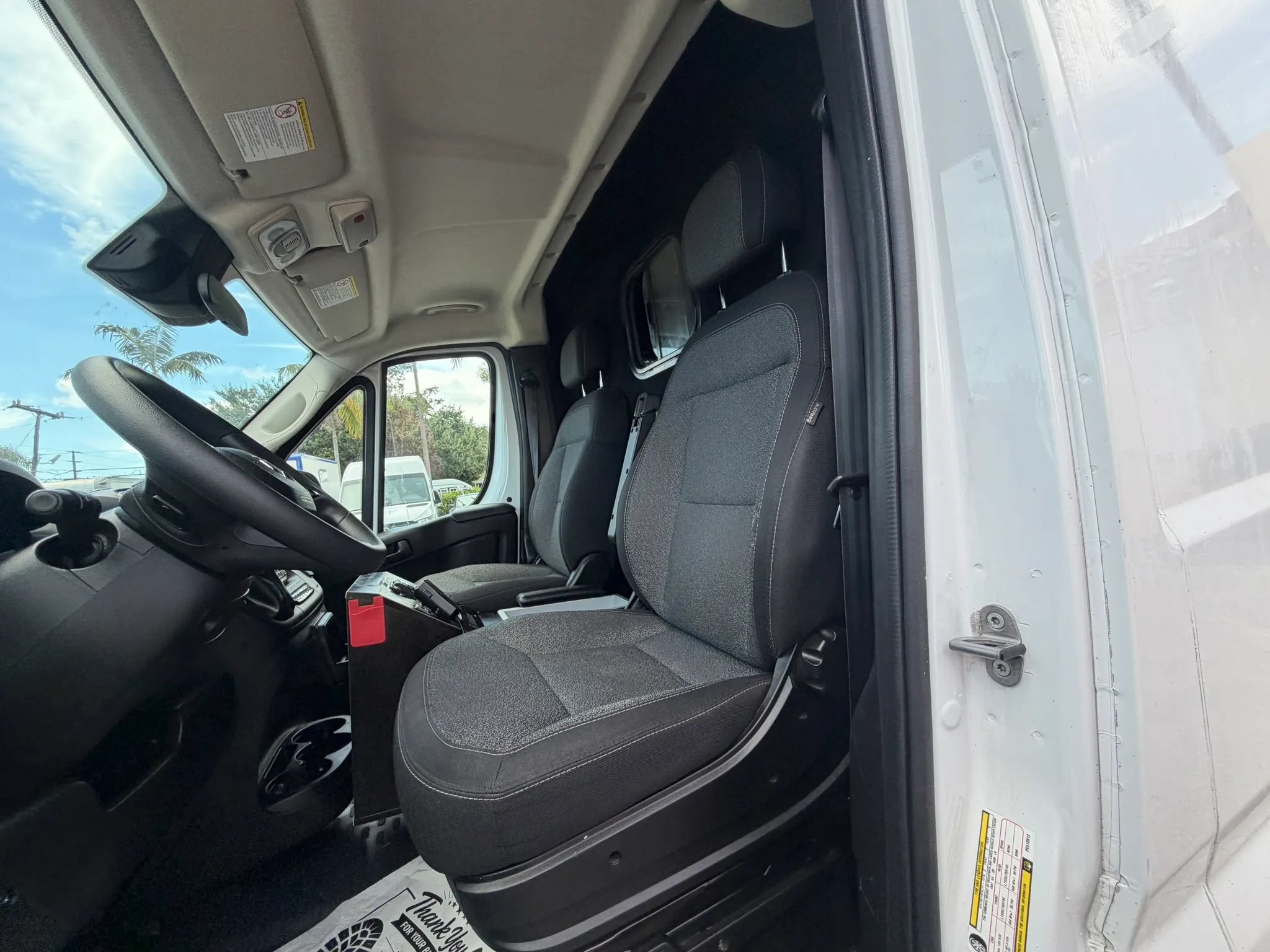 Used 2023 RAM ProMaster 2500 FWD image 18