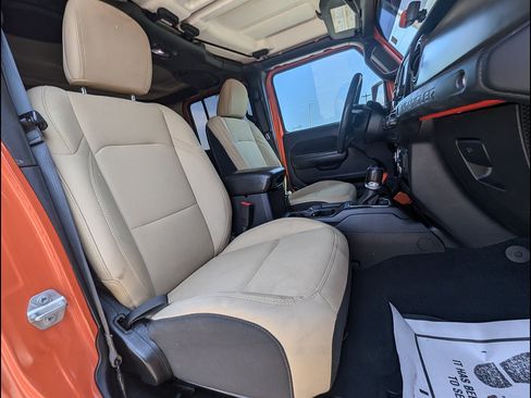 Used 2018 Jeep Wrangler Unlimited Sport S AWD/4WD image 22