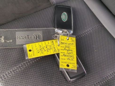 Used 2021 Land Rover Range Rover Sport HST image 35