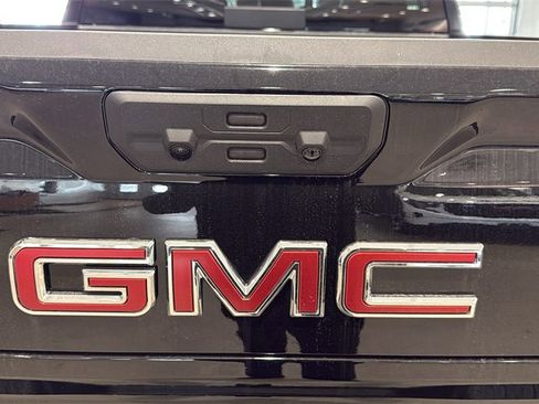 New 2026 GMC Sierra 1500 AT4 w/ AT4 Preferred Package image 9
