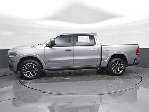Used 2025 RAM 1500 Laramie AWD/4WD image 12