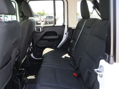 Used 2020 Jeep Wrangler Unlimited Sahara AWD/4WD image 24