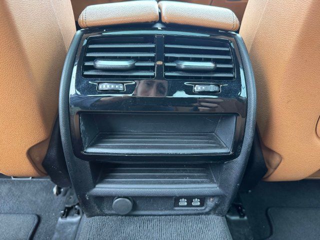 Used 2021 BMW 530i xDrive w/ Convenience Package AWD/4WD image 17