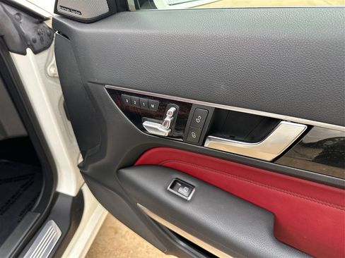 Used 2014 Mercedes-Benz E 350 4MATIC Coupe image 39