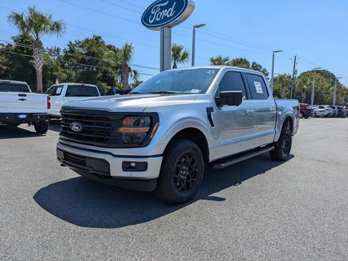 New 2026 Ford F150 XLT w/ Equipment Group 302A MID AWD/4WD image 8