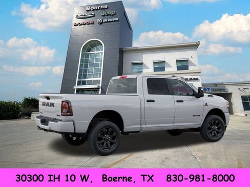 New 2026 RAM 2500 Big Horn AWD/4WD image 4