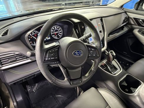 Used 2025 Subaru Outback Onyx Edition AWD/4WD image 29