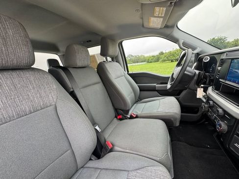 Used 2025 Ford F250 XLT AWD/4WD image 32