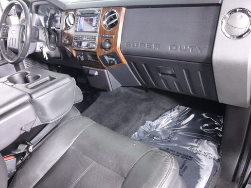 Used 2011 Ford F250 Lariat w/ Lariat Ultimate Pkg AWD/4WD image 50