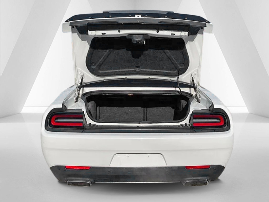 Used 2016 Dodge Challenger R/T Plus RWD image 8