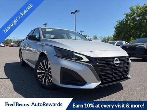 New 2026 Nissan Altima 2.5 SV FWD image 1