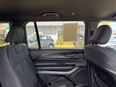 Used 2024 Jeep Grand Cherokee L Laredo RWD image 14